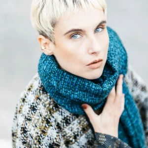 etole-yuki-bleu-1651657.jpgv1762688185 Étole YUKI bleu